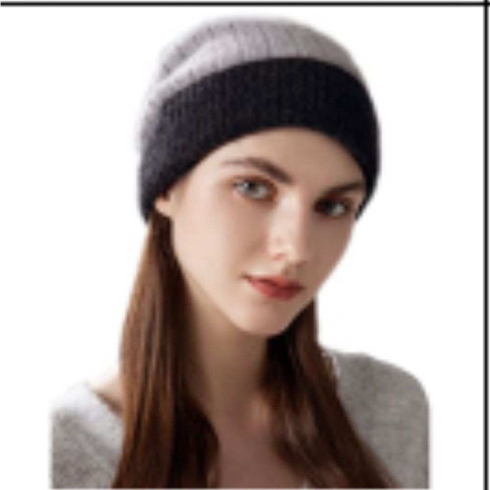 COPY - NWT 100% cashmere Beanie hat